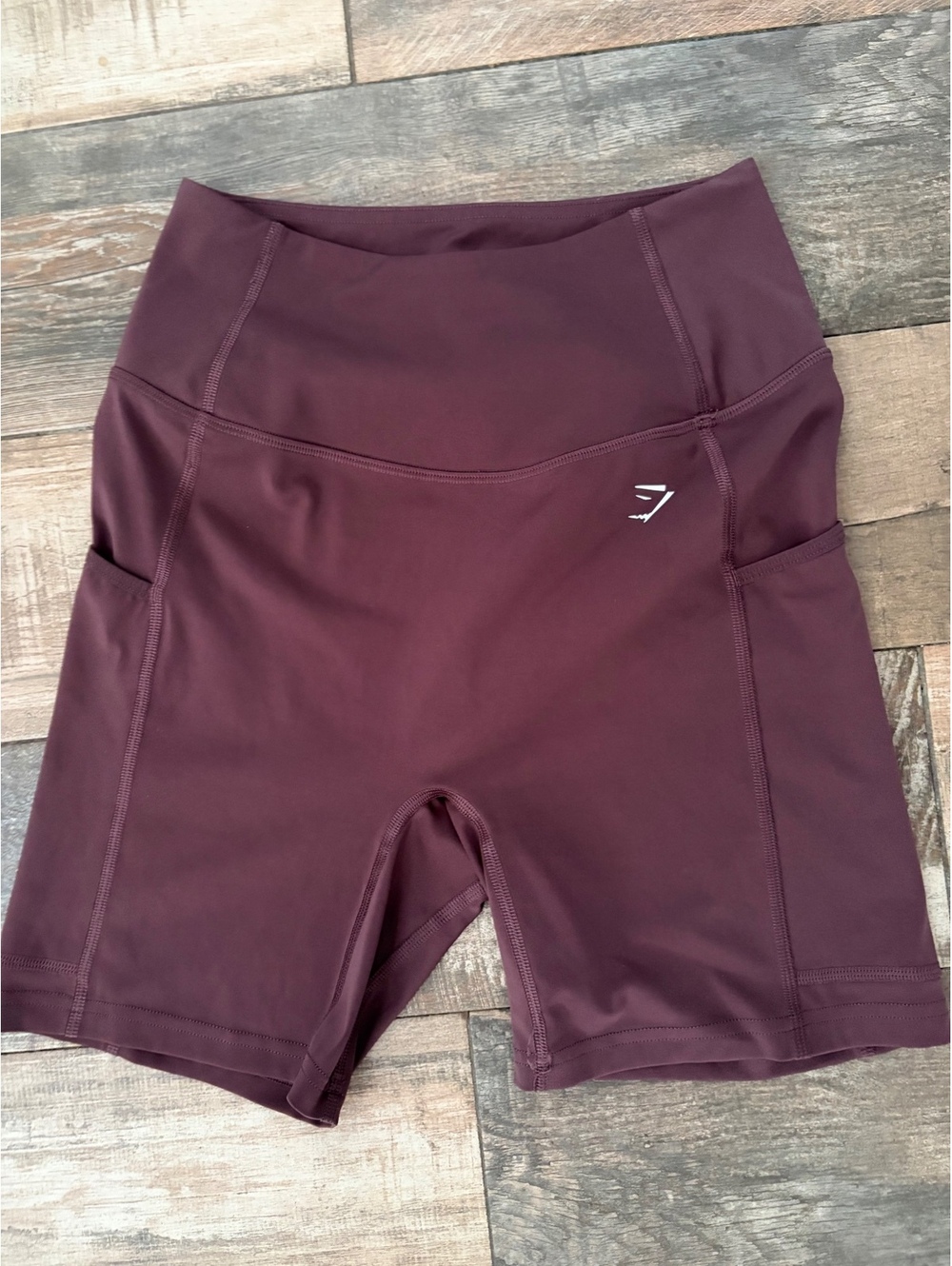 Gymshark Chocolate Brown Shorts with Pockets Size Small